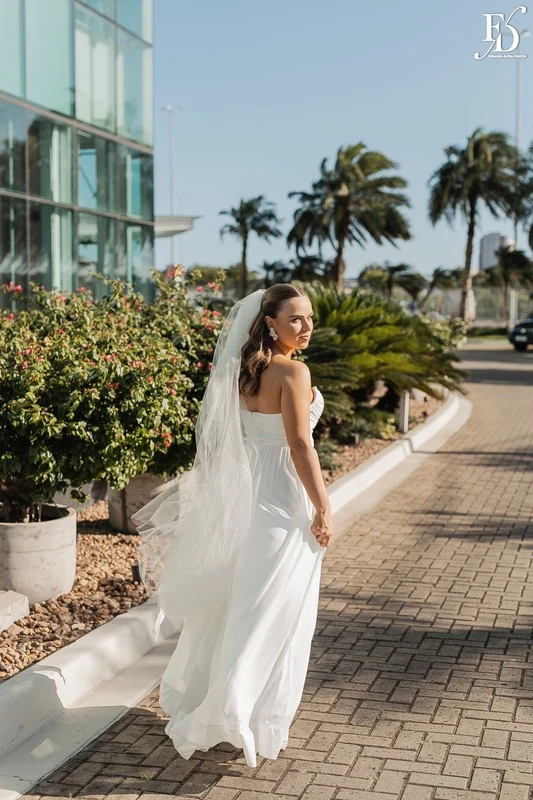 casamento no dry moments & drinks em porto alegre decoração moderna clean e sofisticada com copo de leite