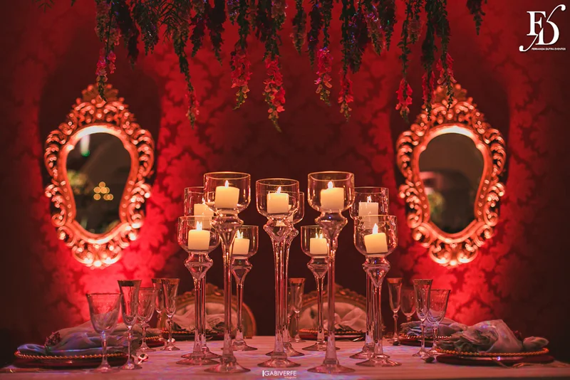 casamento com cerimônia na igreja centenária nossa senhora da conceição em porto alegre e recepção no clássico clube do comércio no salão dos espelhos com decoração clássica luxuosa e estilo imperial por life eventos especiais assessoria e cerimonial para casamento em porto alegre