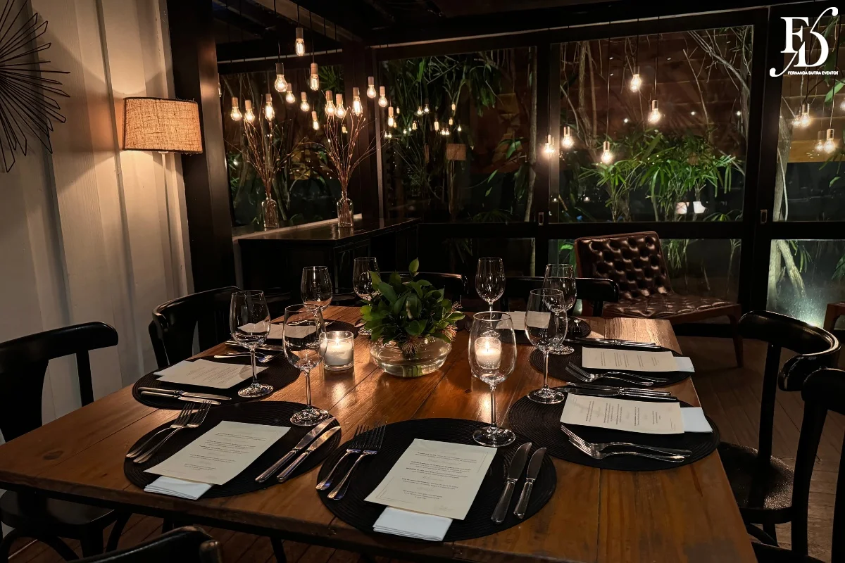 evento jantar com padrinhos um dia antes do casamento em porto alegre realizado no Le Bistrot pre-wedding com padrinhos em porto alegre pré-wedding antes do casamento