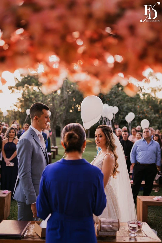 casamento realizado na alameda figueira em cachoeirinha com decoração romântica e delicada em tons de rosa e verde com bouganvilles por life eventos especiais assessoria e cerimonial de casamentos em porto alegre