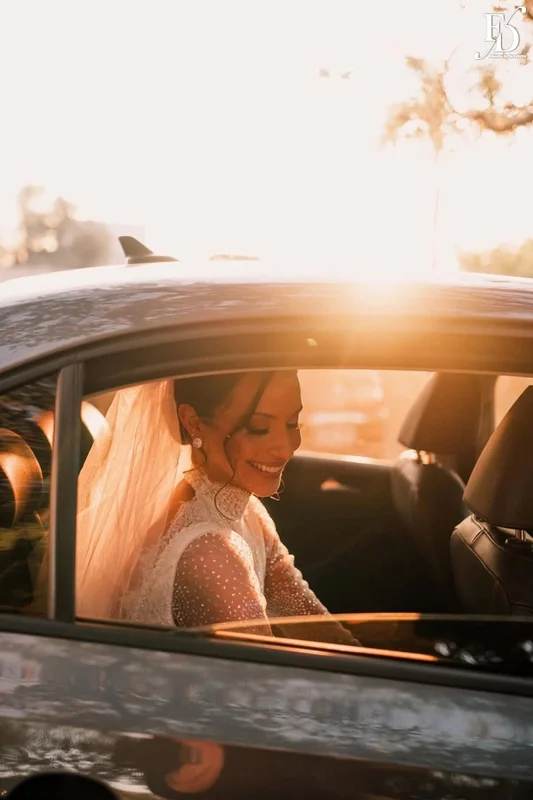 casamento com cerimônia na igreja sagrado coração de jesus em porto alegre e recepção elegante e intimista no le bistrot gourmet com decoração em verde, branco e prata
