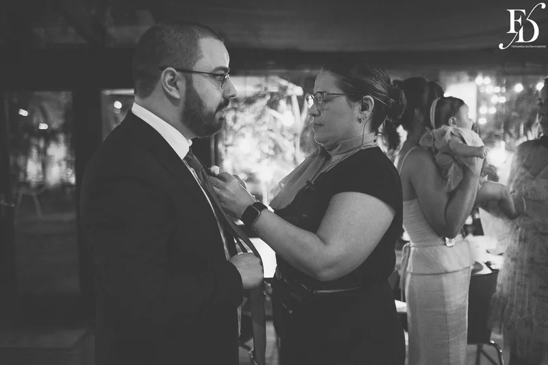 casamento em porto alegre realizado no le bistrot para 30 convidados no formato mini-wedding com decoração clássica elegante em verde branco e prata por life eventos especiais cerimonialista de casamento em porto alegre