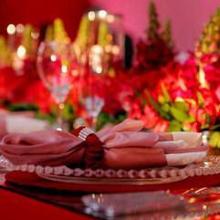 casamento no party room em porto alegre cerimônia e recepção com decoração elegante sofisticada exuberante em marsala prata e detalhes em cristais por life eventos especiais cerimonialista para casamento em porto alegre assessoria e organização de eventos