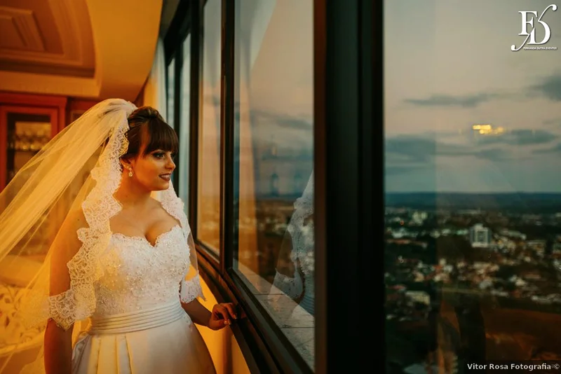 casamento com cerimônia na igreja nossa senhora da conceição igreja matriz de são leopoldo e festa no espaço tao em novo hamburgo com decoração outonal em tons terrosos marsala laranja e amarelo num projeto luxuoso sofisticado e elegante por fernanda dutra cerimonialista em porto alegre por life eventos especiais