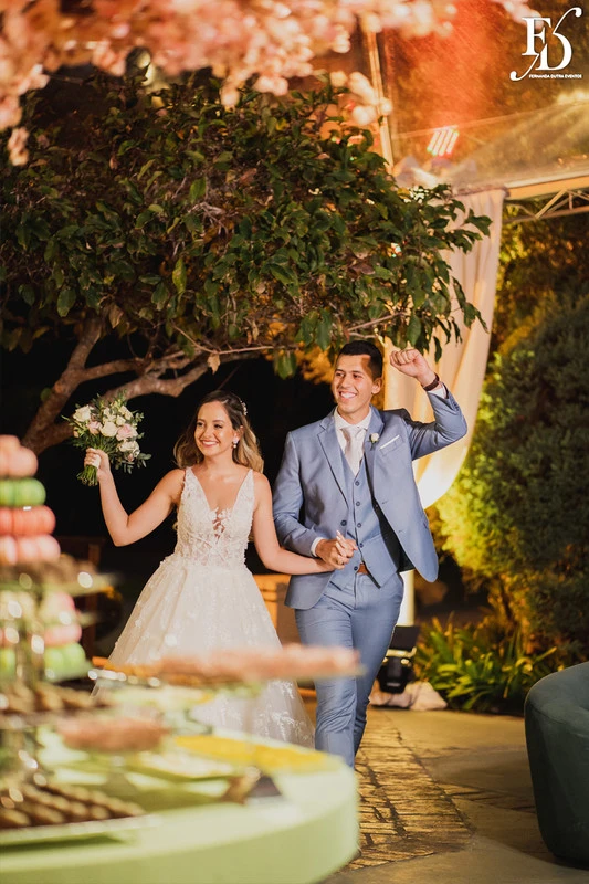 casamento realizado na alameda figueira em cachoeirinha com decoração romântica e delicada em tons de rosa e verde com bouganvilles por life eventos especiais assessoria e cerimonial de casamentos em porto alegre