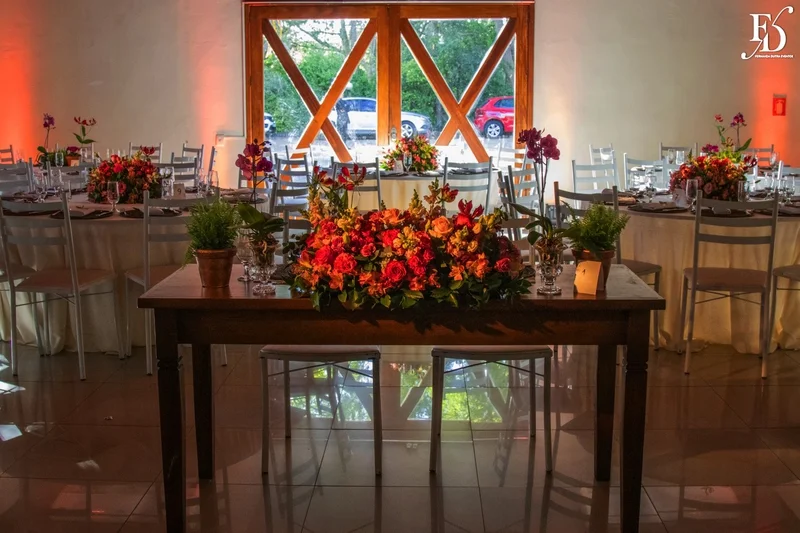 mesa dos noivos no sítio da figueira