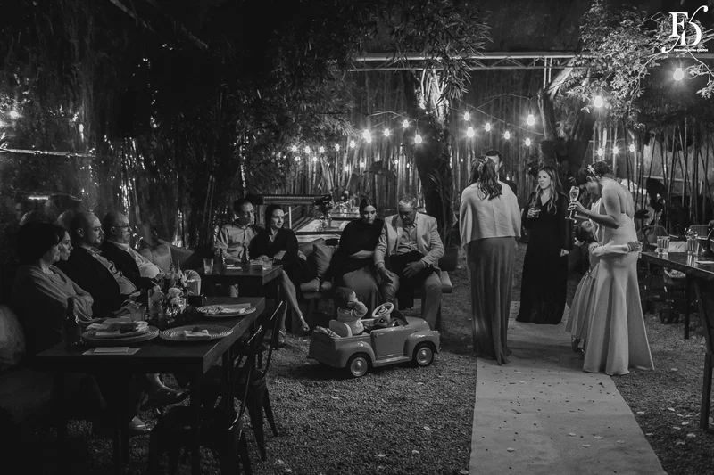 casamento mini-wedding no eat kitchen em novo hamburgo com decoração verde e branco estilo greenery