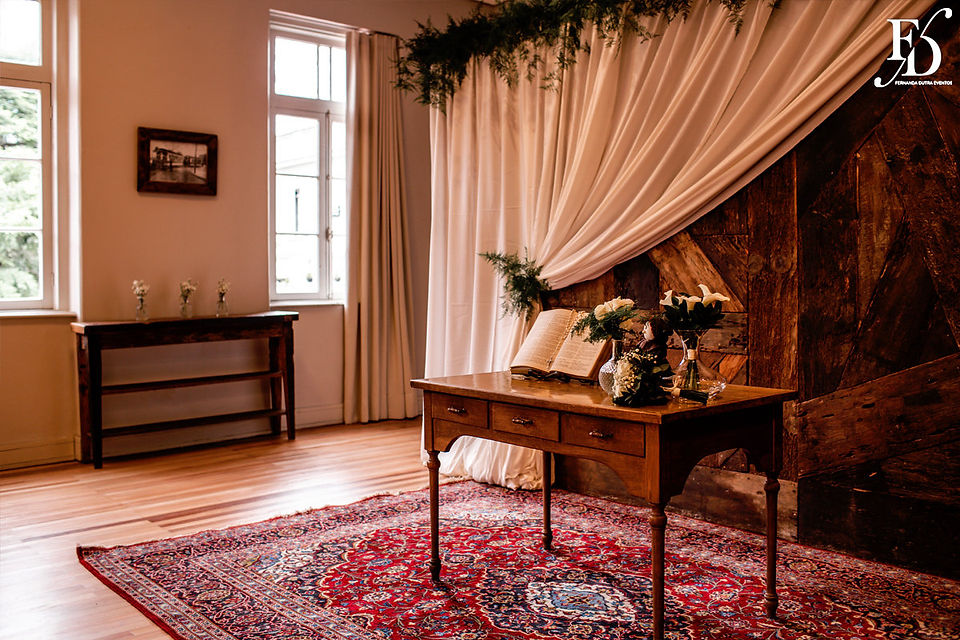 casamento mini-wedding realizado no vinhos do mundo do menino deus em porto alegre com decoração romântica delicada e sofisticada por life eventos especiais cerimonial de eventos em porto alegre