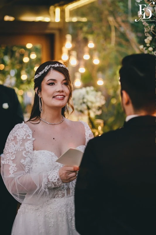 casamento com estética "old money" realizado no le bistrot gourmet em porto alegre por life eventos especiais mini-wedding casamento porto alegre