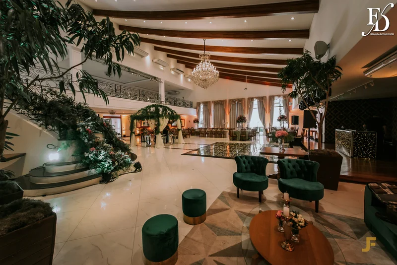 casamento para 80 pessoas mini-weeding destination wedding em gramado com organização e cerimonial de fernanda dutra da life eventos especiais com cerimonia na Igreja São Pedro de Gramado Serra Gaúcha e recepção no Hotel Ritta Hoppner
