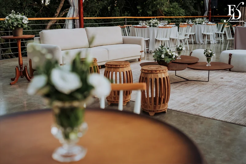 casamento realizado na casa na chácara em porto alegre mini-wedding intimista para 40 convidados com decoração clássica e elegante em branco e verde por life eventos especiais cerimonialistas em porto alegre