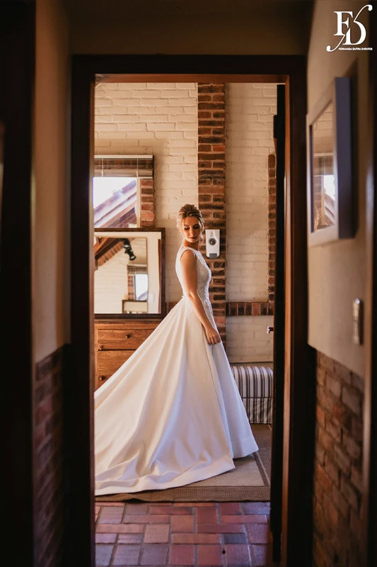 casamento diurno estilo europeu realizado no alto da capela em porto alegre no formato destination wedding com organizacao de life eventos especiais casamento de luxo em porto alegre com decoração luxuosa e clássica