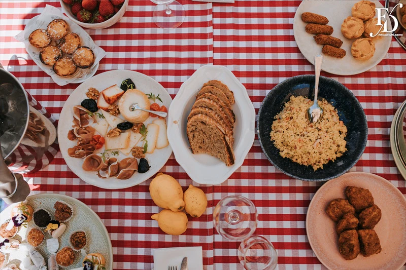 casamento realizado no convento do espinheiro em evora, portugal, organizado por life eventos especiais destination wedding portugal elopement wedding casamento religioso em portugal casamento de brasileiros em portugal picnic de casamento