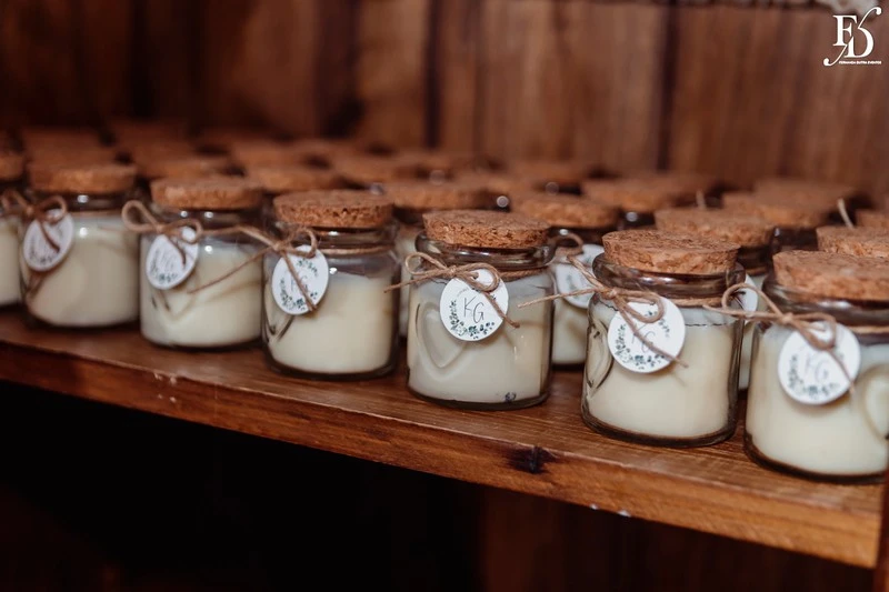 casamento mini-wedding realizado no lá nos fundos em porto alegre restaurante puppi baggio com decoração boho minimalista em verde e branco festa animada e descontraída com cerimonial de life eventos especiais cerimonialista de casamento em porto alegre 