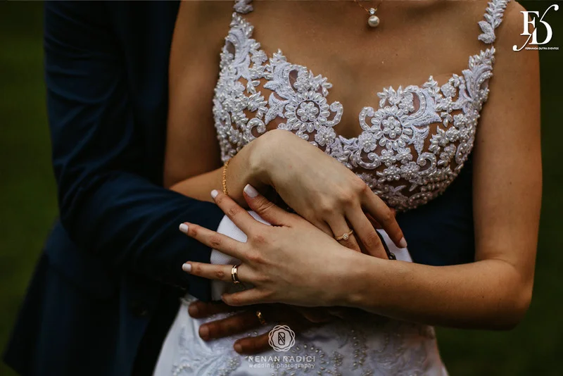casamento diurno realizado em porto alegre rs no alto da capela por life eventos especiais cerimonialista wedding planner especializada em casamentos de alto padrão em porto alegre decoração boho chic botânica em tons de nude rosa e verde por life eventos especiais