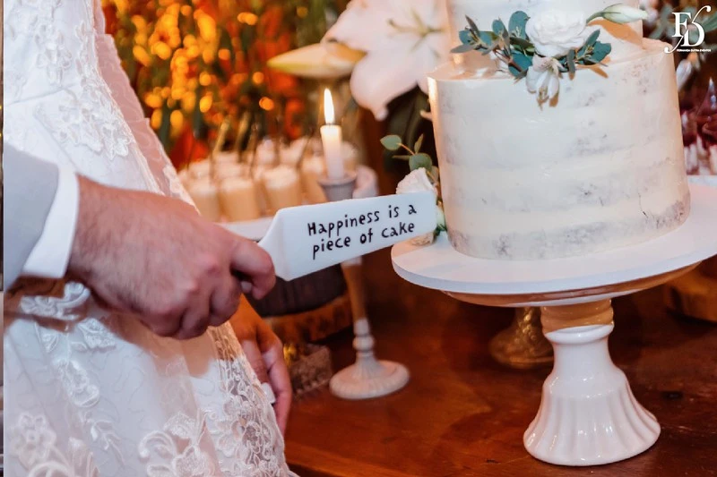 casamento mini-wedding realizado no lá nos fundos em porto alegre restaurante puppi baggio com decoração boho minimalista em verde e branco festa animada e descontraída com cerimonial de life eventos especiais cerimonialista de casamento em porto alegre 
