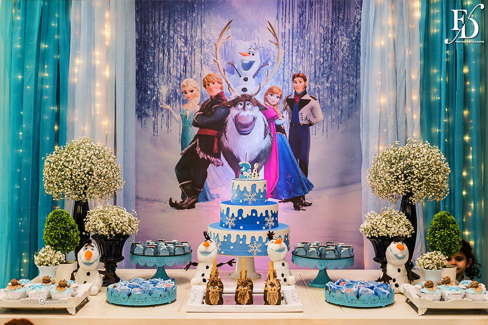 aniversário infantil com tema da frozen disney realizado por life eventos especiais cerimonialista em são leopoldo