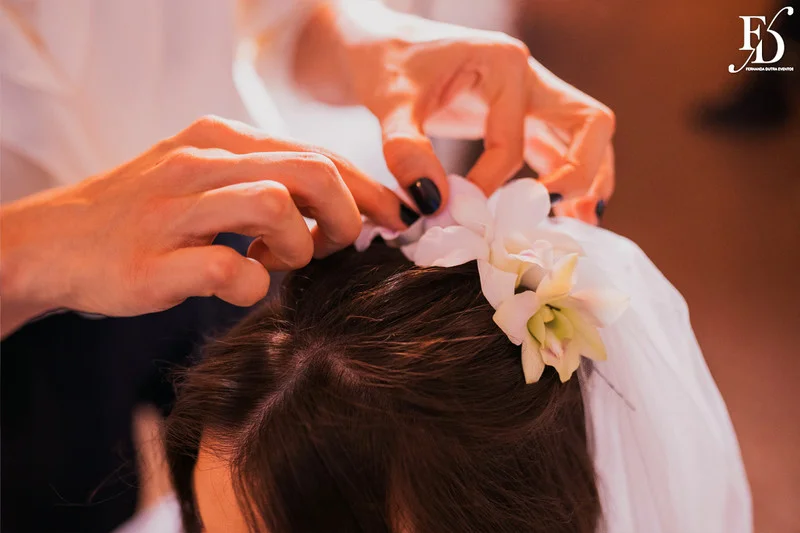 celebração de casamento civil realizada no salão imperatriz da associação leopoldina juvenil em porto alegre estilo botânico greenery luxuoso e sofisticado por life eventos especiais