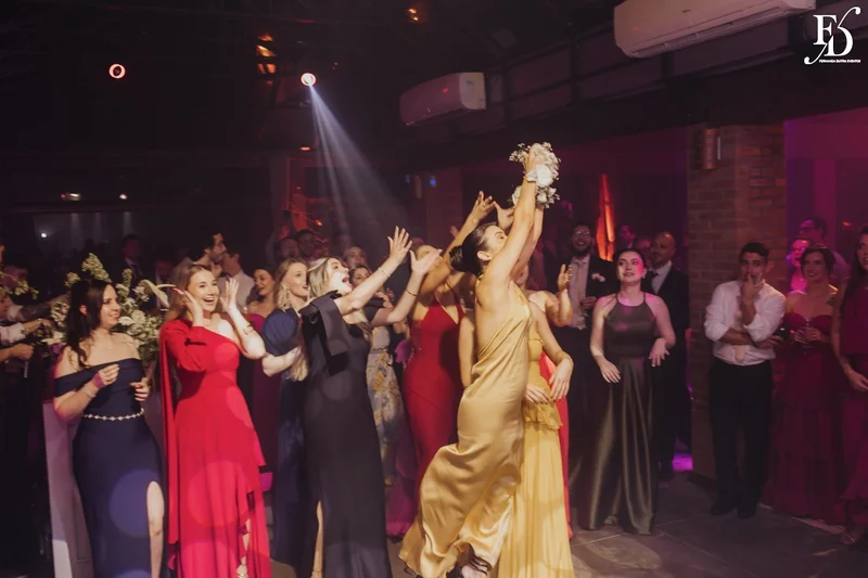 recepção no espaço paraíso em porto alegre viamão alvorada decoração europeia cloud dancer european stylling momento do bouquet