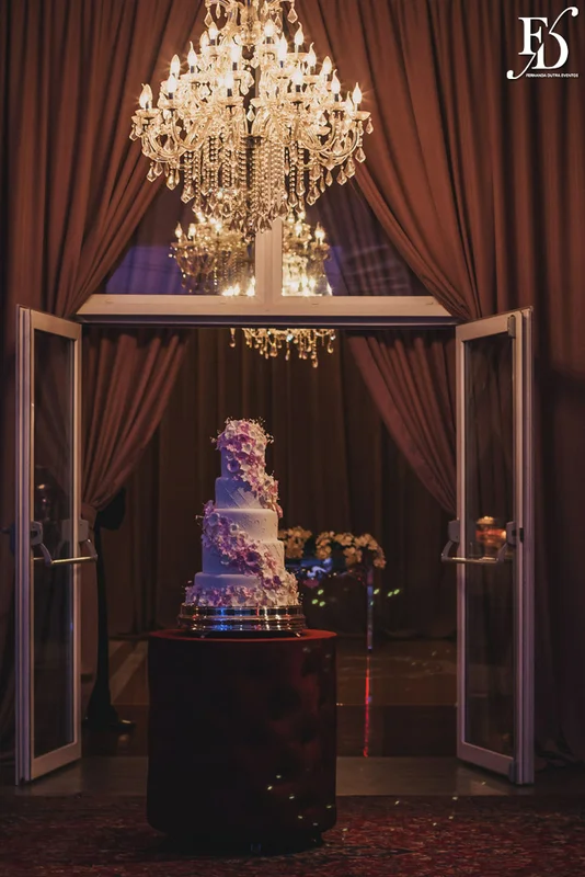 casamento com cerimônia no salão da casa vetro em porto alegre com decoração sofisticada luxuosa requintada com inspiração francesa por life eventos especiais cerimonialista em porto alegre especializada em casamento