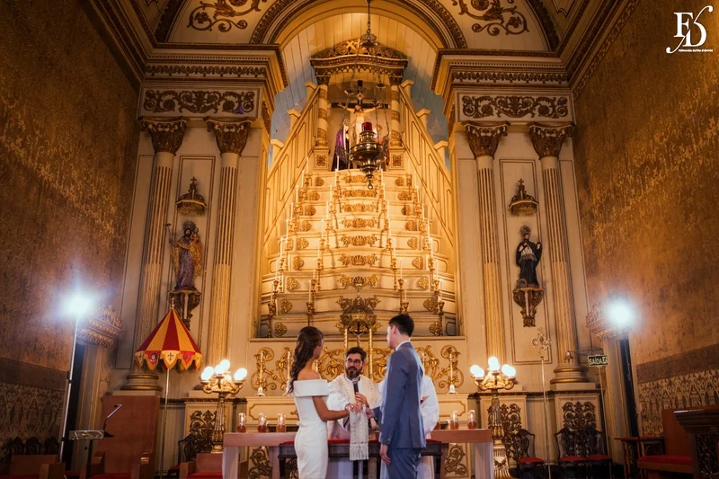 casamento na basílica nossa senhora das dores em porto alegre noivos no altar