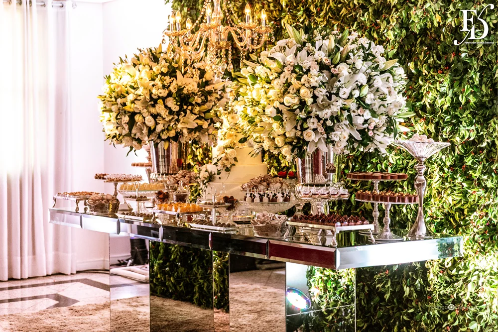 casamento do goleiro brenno do grêmio de porto alegre com a linda victoria fogazzi com uma cerimônia ao ar livre em porto alegre num lindo entardecer de verão e recepção em tons de marsala no salão principal da sede campestre da associação do ministério público por life eventos especiais cerimonialista em porto alegre