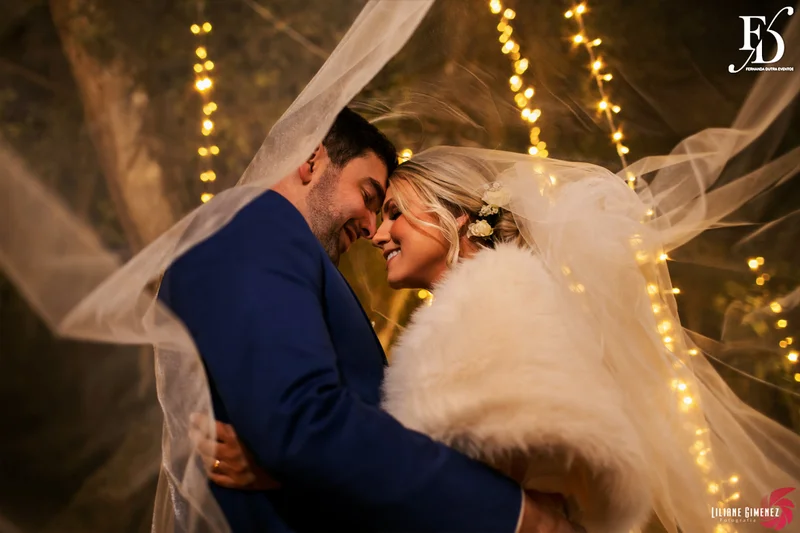 casamento realizado no sítio da figueira em porto alegre numa noite fria de inverno com decoração rústico delicada botânica organização e cerimonial de life eventos especiais cerimonialista para casamentos em porto alegre