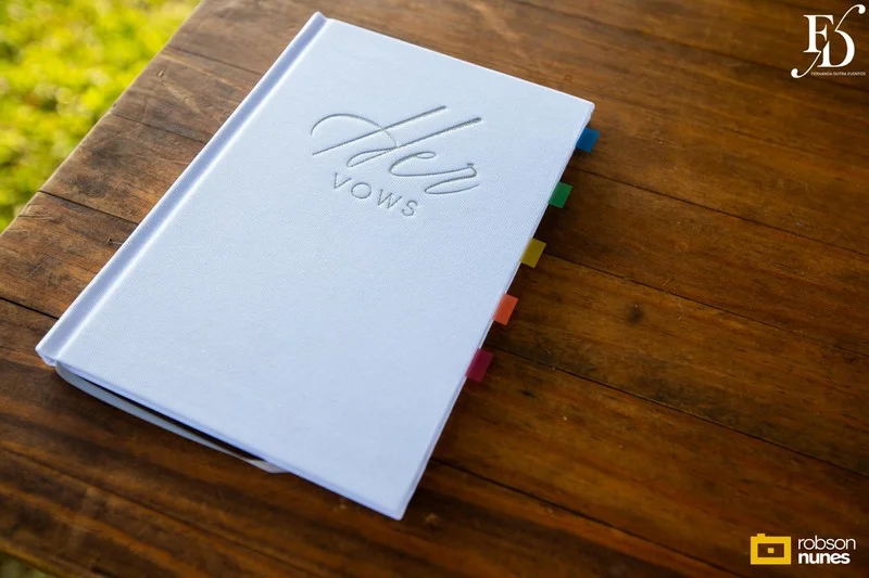 casamento destination wedding no Espaço Paraíso em Porto Alegre Alvorada Viamão noivo americano e noiva brasileira equipe bilingue de cerimonial evento com decoração romântida elegante e sofisticada em tons de rosa