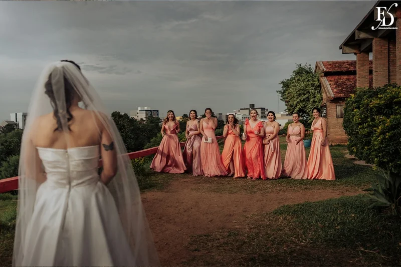 casamento no espaço paraíso em porto alegre cerimônia ao ar livre com decoração minimalista clean e delicada estilo pinterest por life eventos especiais