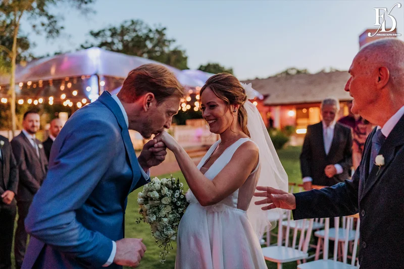 casamento realizado na casa na chácara em porto alegre mini-wedding intimista para 40 convidados com decoração clássica e elegante em branco e verde por life eventos especiais cerimonialistas em porto alegre
