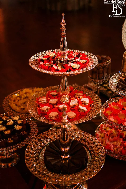 formatura tripla em direito pela fmp fundação do ministério público realizada no salão cristal do clube do comércio em porto alegre com decoração elegante clássica sofisticada em tons terrosos por life eventos especiais cerimonialista em porto alegre