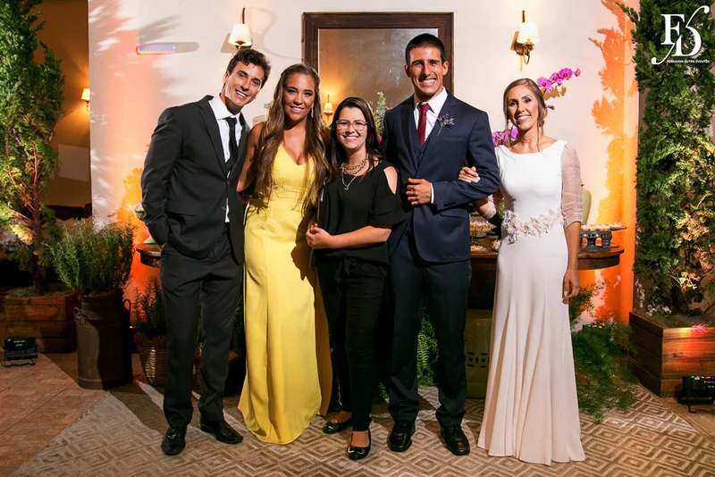 casamento realizado no vale dos vinhedos no rio grande do sul no formato destination wedding nos vinhedos gaúchos com cerimônia ao ar livre e recepção no salão principal do mamma gemma tratoria em bento gonçalves por fernanda dutra cerimonialista da life eventos especiais de porto alegre