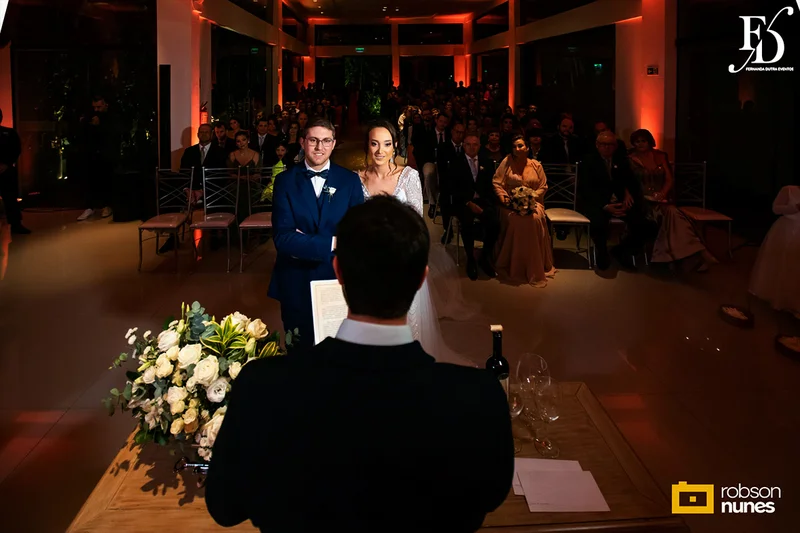 casamento com cerimônia e recepção no party room em porto alegre com projeto de decoração elegante e sofisticado em verde e branco estilo greenery por life eventos especiais cerimonial conduzido por fernanda dutra cerimonialista