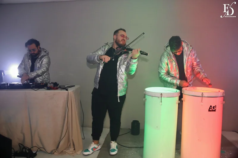 festa de aniversário de leissa hertzog com tema luz e sombra realizado no rossi parque panamby em porto alegre com decoração elegante e sofisticada