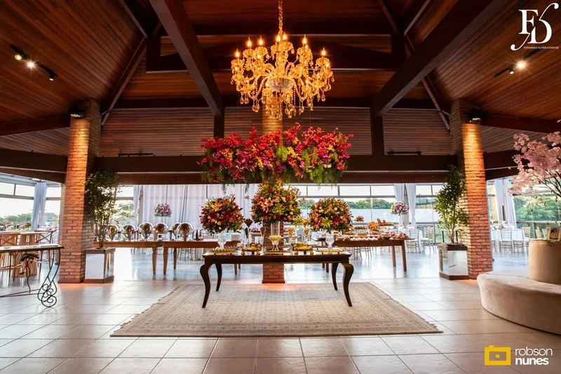 casamento destination wedding no Espaço Paraíso em Porto Alegre Alvorada Viamão noivo americano e noiva brasileira equipe bilingue de cerimonial evento com decoração romântida elegante e sofisticada em tons de rosa