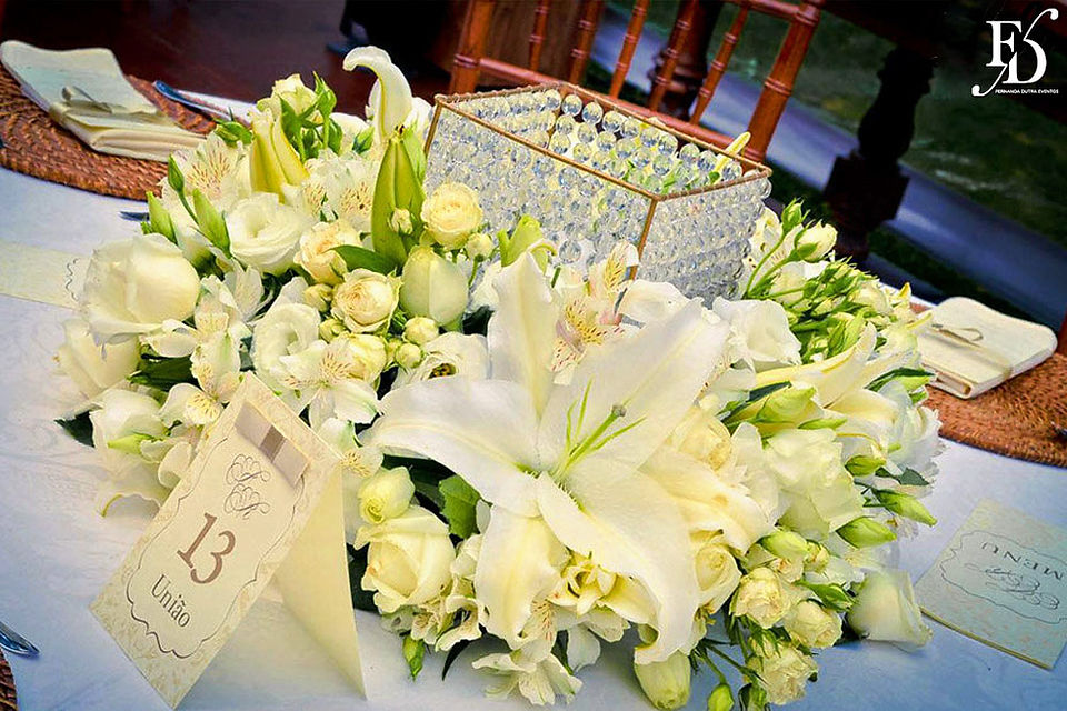 casamento com cerimônia e recepção na casa da figueira em porto alegre com decoração rústico-chique em marfim dourado e branco por life eventos especiais cerimonialista em porto alegre para casamento