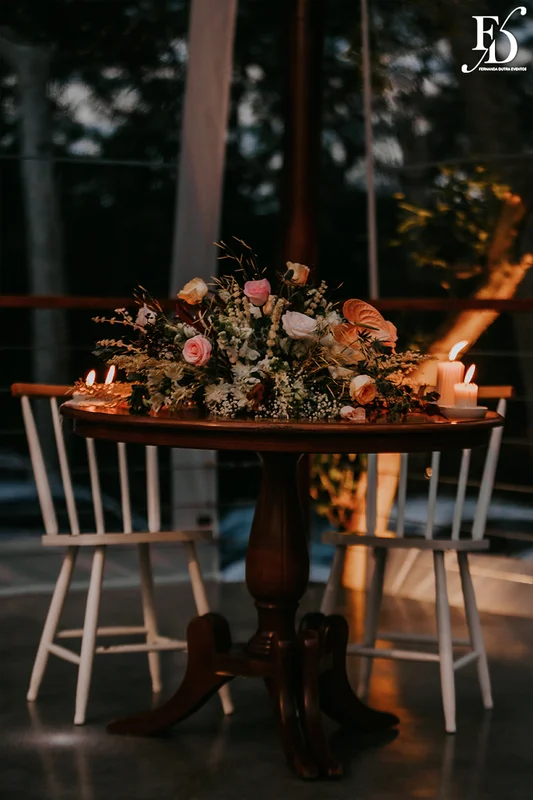 casamento divertido e animado na casa na chácara, em porto alegre; um casal jovem, despojado, que queria celebrar esse momento com um rodízio de pizza - casamento com pizza - decoração estilo boho wedding em tons terrosos cerimonial de life eventos especiais