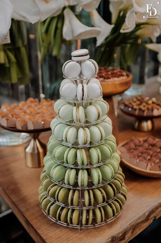 casamento no dry moments & drinks em porto alegre decoração moderna clean e sofisticada com copo de leite