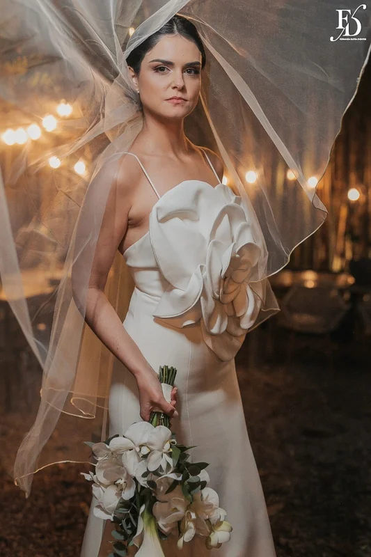 casamento mini-wedding no eat kitchen em novo hamburgo com decoração verde e branco estilo greenery noiva