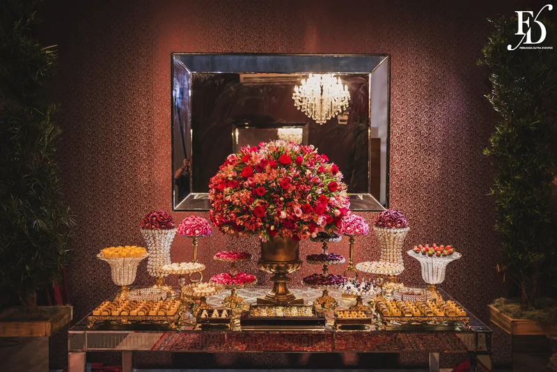 casamento com cerimônia no salão da casa vetro em porto alegre com decoração sofisticada luxuosa requintada com inspiração francesa por life eventos especiais cerimonialista em porto alegre especializada em casamento