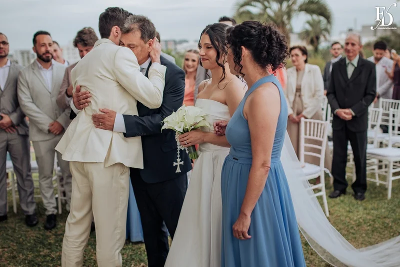 casamento no espaço paraíso em porto alegre cerimônia ao ar livre com decoração minimalista clean e delicada estilo pinterest por life eventos especiais