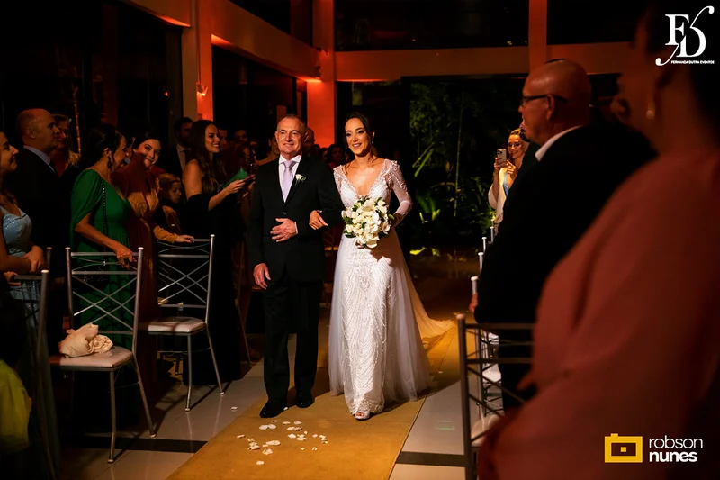 casamento com cerimônia e recepção no party room em porto alegre com projeto de decoração elegante e sofisticado em verde e branco estilo greenery por life eventos especiais cerimonial conduzido por fernanda dutra cerimonialista