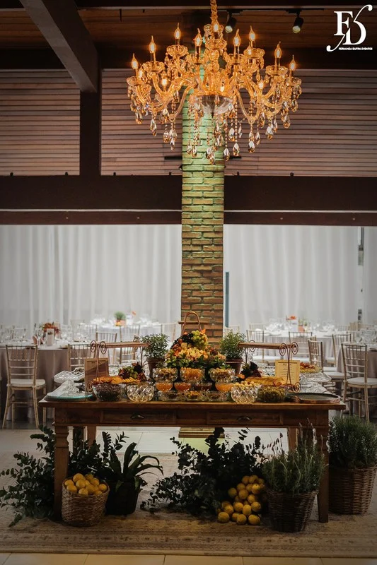 casamento no espaço paraíso em porto alegre alvorada viamão decoração com inspiração italiana limão siciliano temperos frescos e flores coloridas