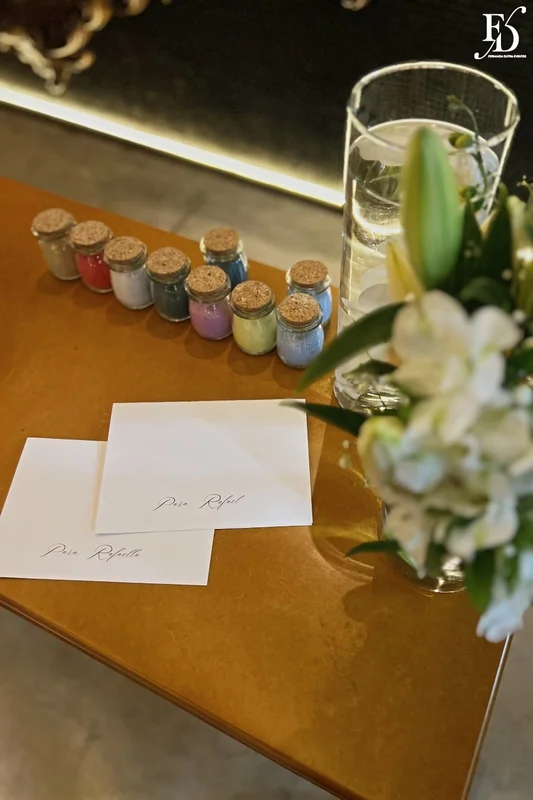 Cerimônia de casamento no Dry Moments & Drinks com convidados ao redor, Porto Alegre