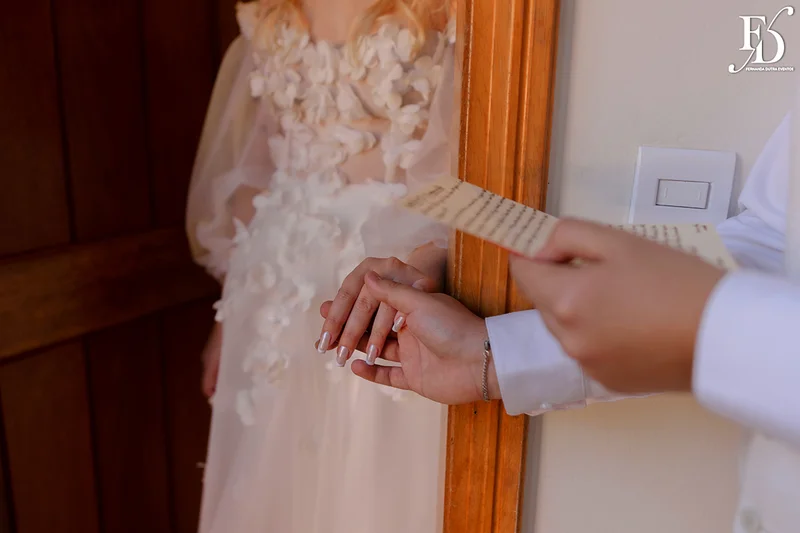 casamento divertido e animado na casa na chácara, em porto alegre; um casal jovem, despojado, que queria celebrar esse momento com um rodízio de pizza - casamento com pizza - decoração estilo boho wedding em tons terrosos cerimonial de life eventos especiais