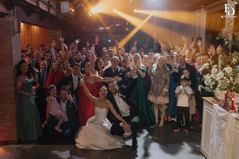 recepção no espaço paraíso em porto alegre viamão alvorada decoração europeia cloud dancer european stylling pista de dança