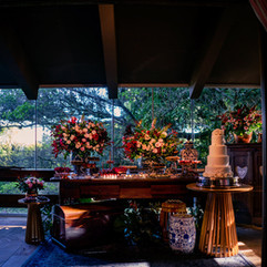 casamento com cerimônia ao ar livre em Porto Alegre realizado na Casa da Figueira, com decoração em tons de azul royal, estilo boho-chic, com toques botânicos, por Life Eventos Especiais - Fernanda Dutra e Ittalo Reis cerimonialistas em Porto Alegre