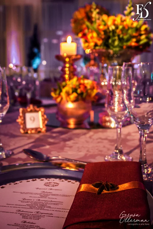 casamento com cerimônia na igreja nossa senhora da conceição igreja matriz de são leopoldo e festa no espaço tao em novo hamburgo com decoração outonal em tons terrosos marsala laranja e amarelo num projeto luxuoso sofisticado e elegante por fernanda dutra cerimonialista em porto alegre por life eventos especiais