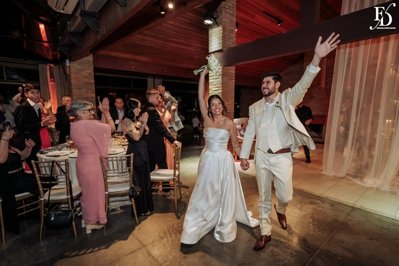 casamento no espaço paraíso em porto alegre cerimônia ao ar livre com decoração minimalista clean e delicada estilo pinterest por life eventos especiais