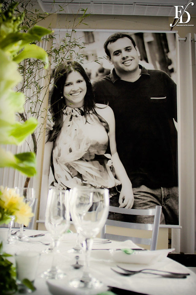 casamento descontraído e divertido com decoração simples em verde e branco com cerimônia no local realizado na sociedade de engenharia do rs casamento da cerimonialista fernanda dutra da life eventos especiais cerimonialista em porto alegre para casamento
